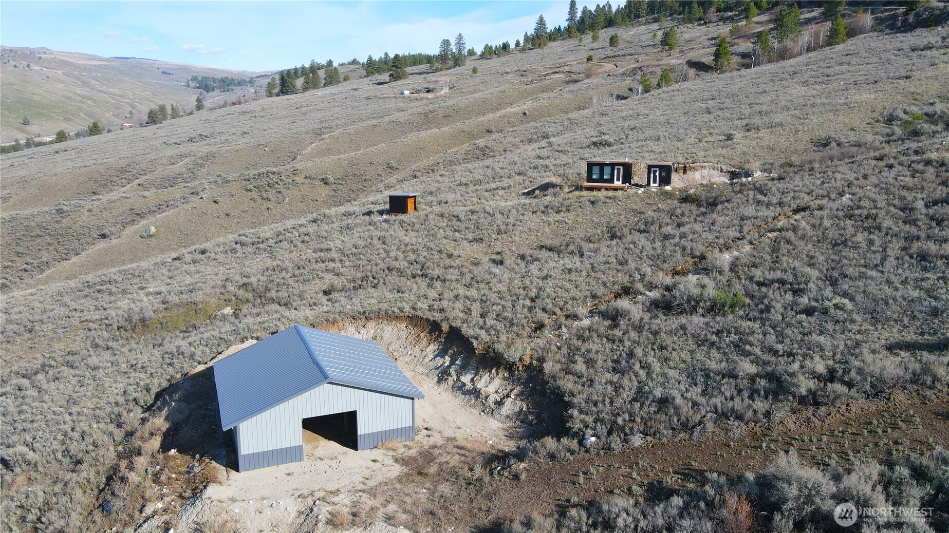 18 Gold Rush Ridge Road Oroville, WA 98844 - Photo 7 of 36