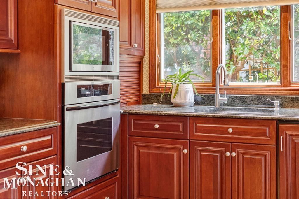 1045 Whittier Road Grosse Pointe Park, MI 48230 - Photo 17 of 82