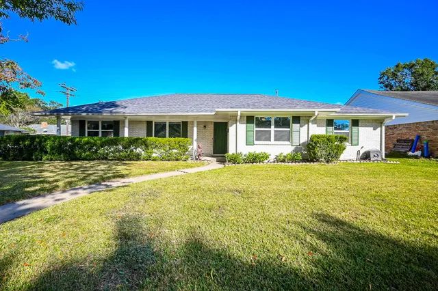 $464,000 | 5438 Jackwood Street, Houston, TX 77096