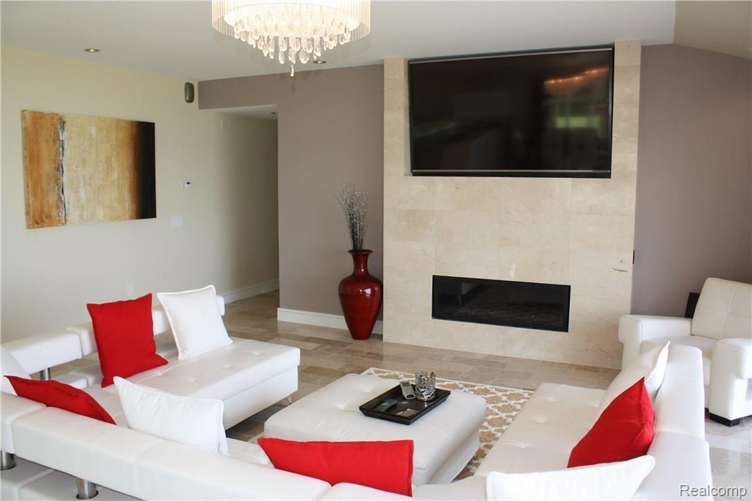 5020 Lakeshore Road Fort Gratiot, MI 48059 - Photo 18 of 47 5020 Lakeshore temp fireplace .jpg