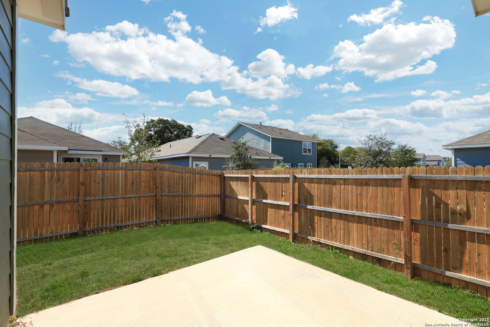 4426 Chandler Road, Unit 3 San Antonio, TX 78222 - Photo 24 of 26 a view of a backyard with wooden fence