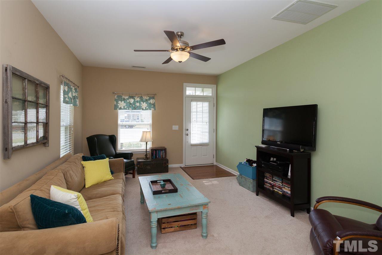 620 Smith Ridge Way Fuquay-Varina, NC 27526 - Photo 5 of 24 Gallery Image 5