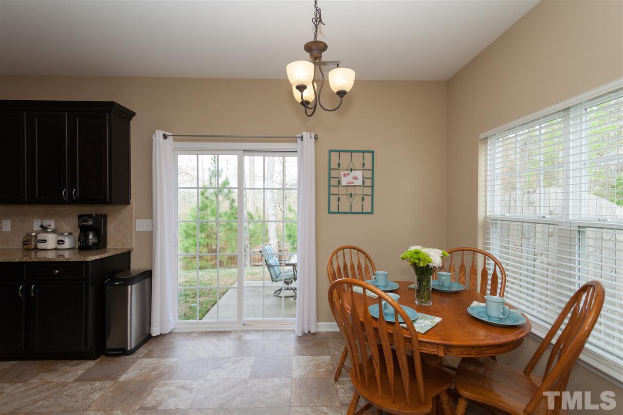 620 Smith Ridge Way Fuquay-Varina, NC 27526 - Photo 6 of 24 Gallery Image 6