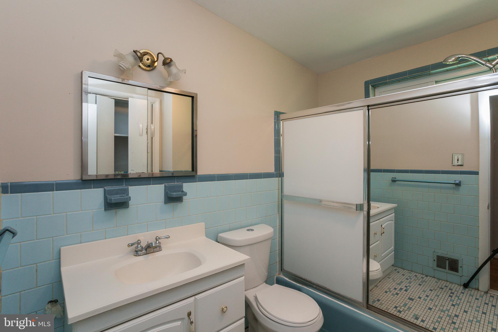 2444 Forest Green Road Baltimore, MD 21209 - Photo 16 of 30