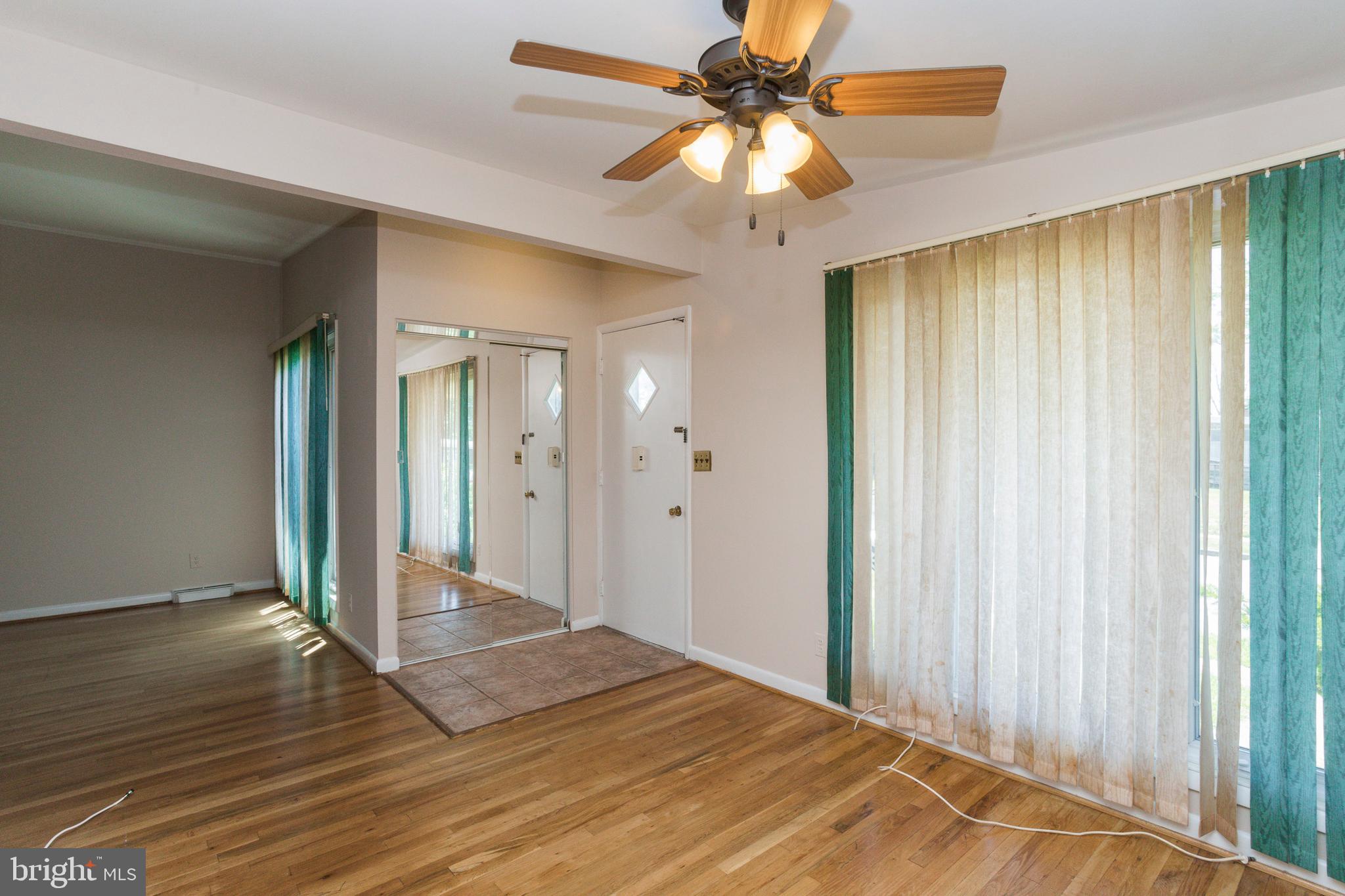 2444 Forest Green Road Baltimore, MD 21209 - Photo 6 of 30