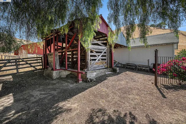 $6,495,000 | 5799 Nortonville Road, Pittsburg, CA 94565