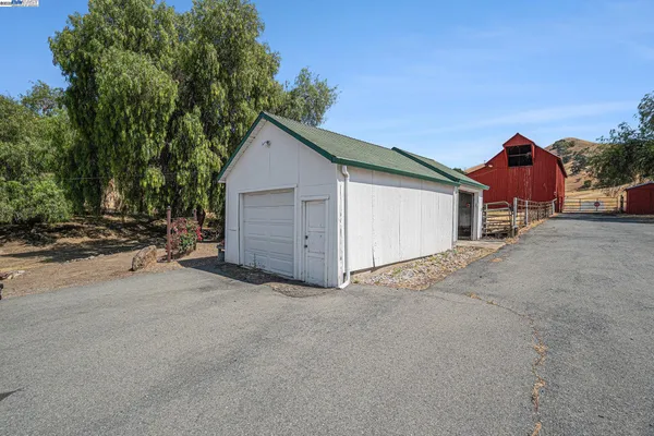 $6,495,000 | 5799 Nortonville Road, Pittsburg, CA 94565