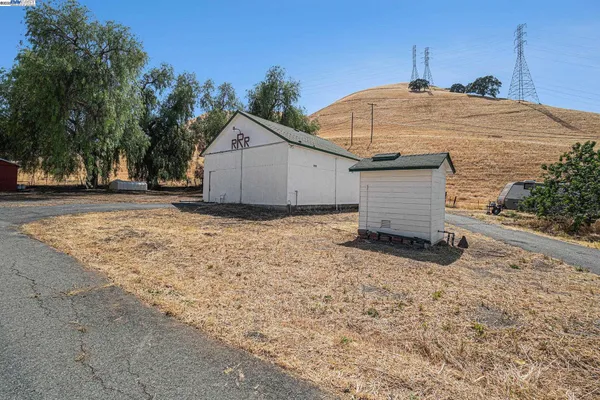 $6,495,000 | 5799 Nortonville Road, Pittsburg, CA 94565