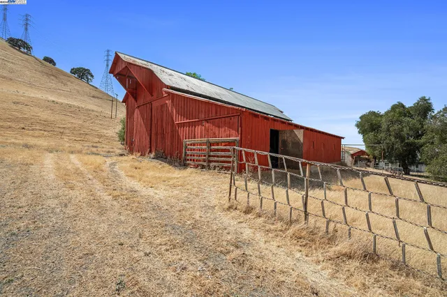 $6,495,000 | 5799 Nortonville Road, Pittsburg, CA 94565