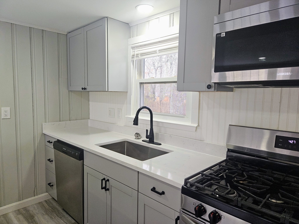 3 Aspinet Road, Unit 3 Yarmouth, MA 02664 - Photo 5 of 17