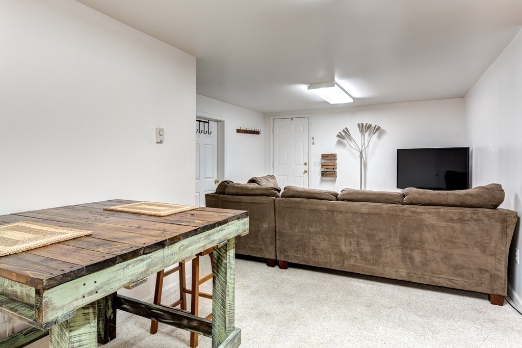 17 Briar Hill Road Sharon, MA 02067 - Photo 24 of 29 Gallery Image 24