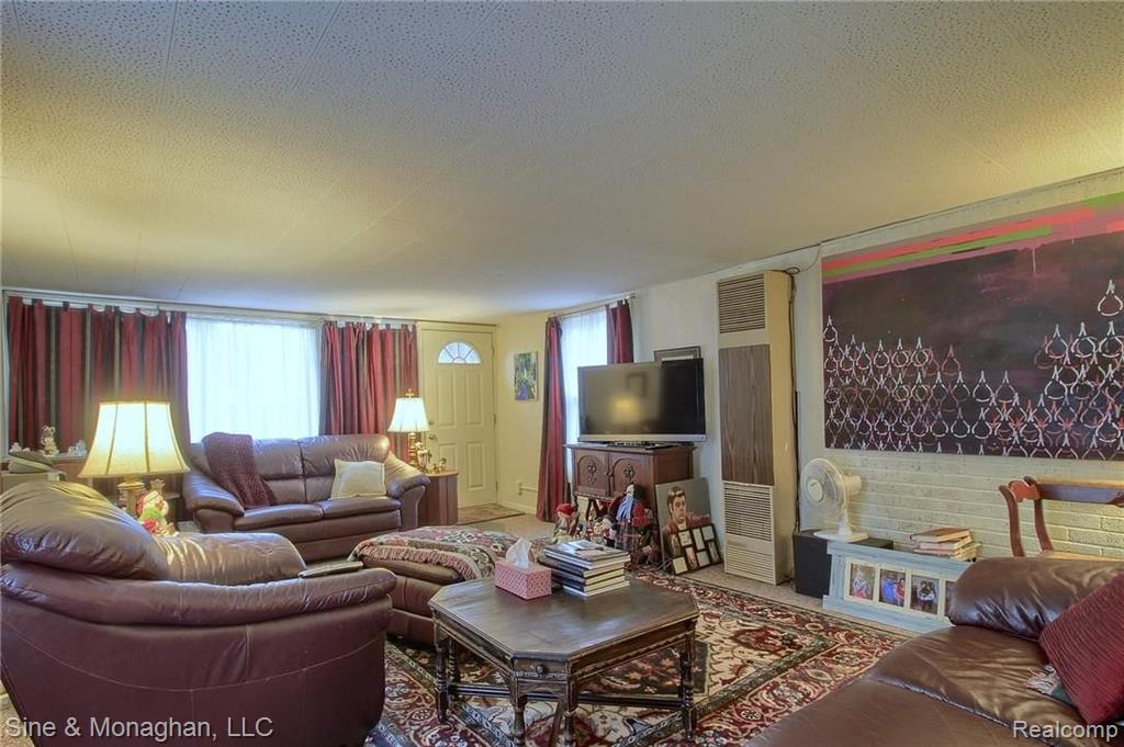 319 Lothrop Road Grosse Pointe Farms, MI 48236 - Photo 13 of 29