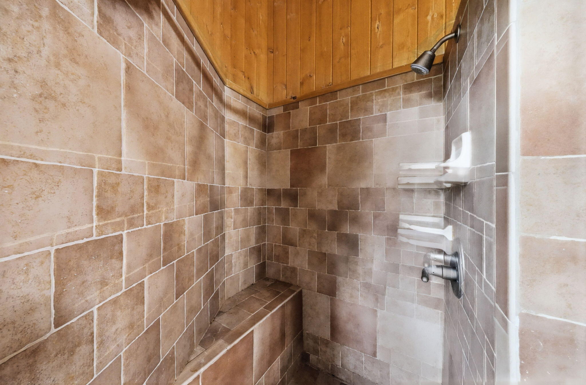 18221 Quail Ridge Road Cottonwood, CA 96022 - Photo 25 of 48 Guest walk in shower