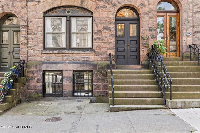 $600,000 | 218 Lancaster Street, Albany, NY 12210