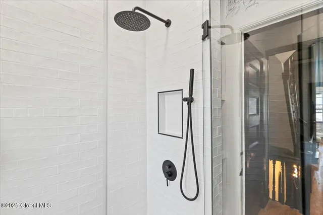 $600,000 | 218 Lancaster Street, Albany, NY 12210