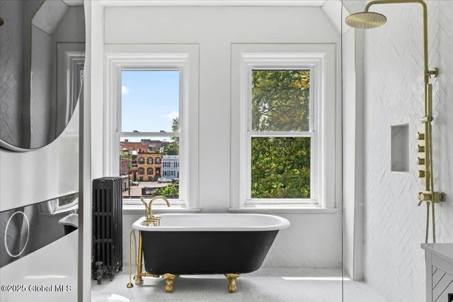 $600,000 | 218 Lancaster Street, Albany, NY 12210