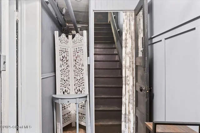 $600,000 | 218 Lancaster Street, Albany, NY 12210