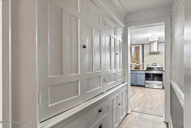 $600,000 | 218 Lancaster Street, Albany, NY 12210