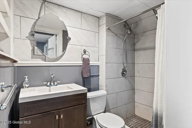 $600,000 | 218 Lancaster Street, Albany, NY 12210