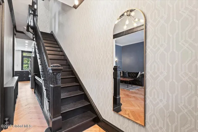 $600,000 | 218 Lancaster Street, Albany, NY 12210