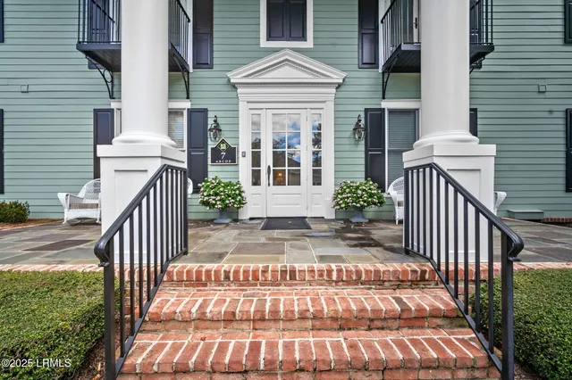 $965,000 | 7 Rising Tide Drive, Unit C, Beaufort, SC 29902