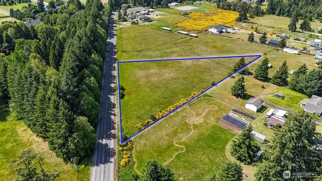 a view of an indoor swimming pool