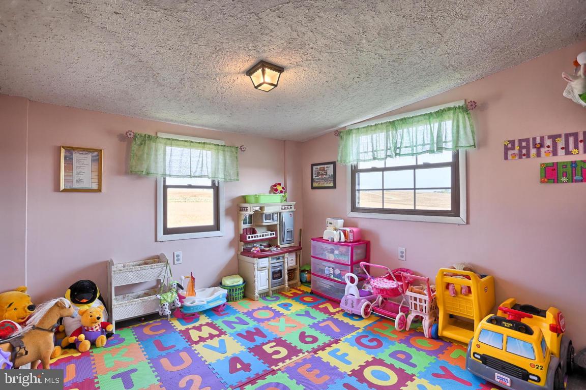180 Bender Road Lancaster, PA 17603 - Photo 21 of 28