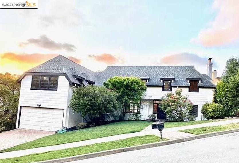 515 Hampton Road Piedmont, CA 94611 - Photo 3 of 11