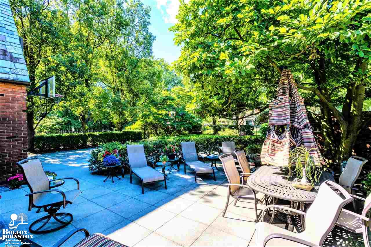 133 Merriweather Road Grosse Pointe Farms, MI 48236 - Photo 47 of 65