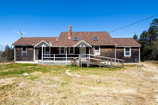 $425,000 | 85 Cir Farm Lane, Blue Hill, ME 04614