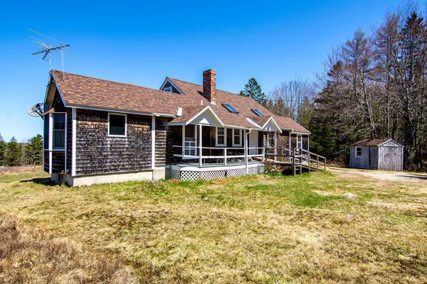 $425,000 | 85 Cir Farm Lane, Blue Hill, ME 04614