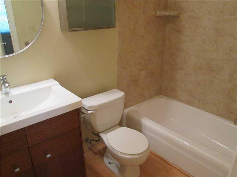 7837 Lieber Road Indianapolis, IN 46260 - Photo 10 of 15 Gallery Image 10
