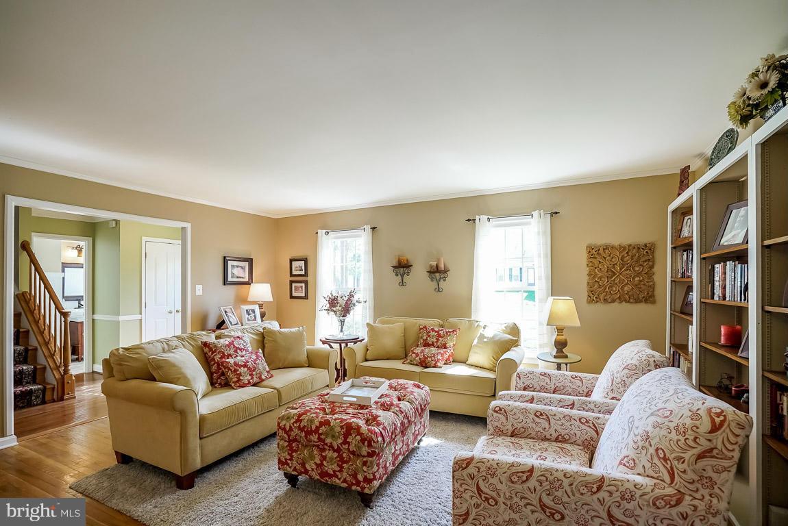 9330 Mellenbrook Road Columbia, MD 21045 - Photo 1 of 30 Living Room