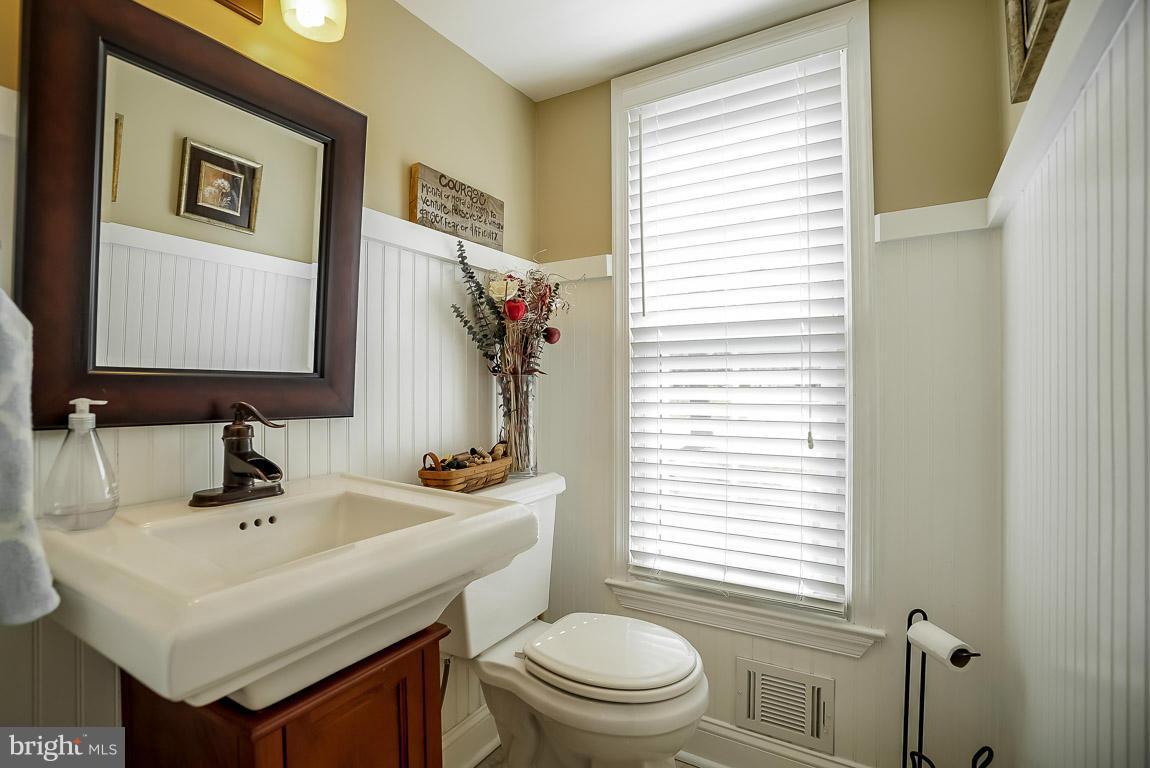 9330 Mellenbrook Road Columbia, MD 21045 - Photo 9 of 30 Bath