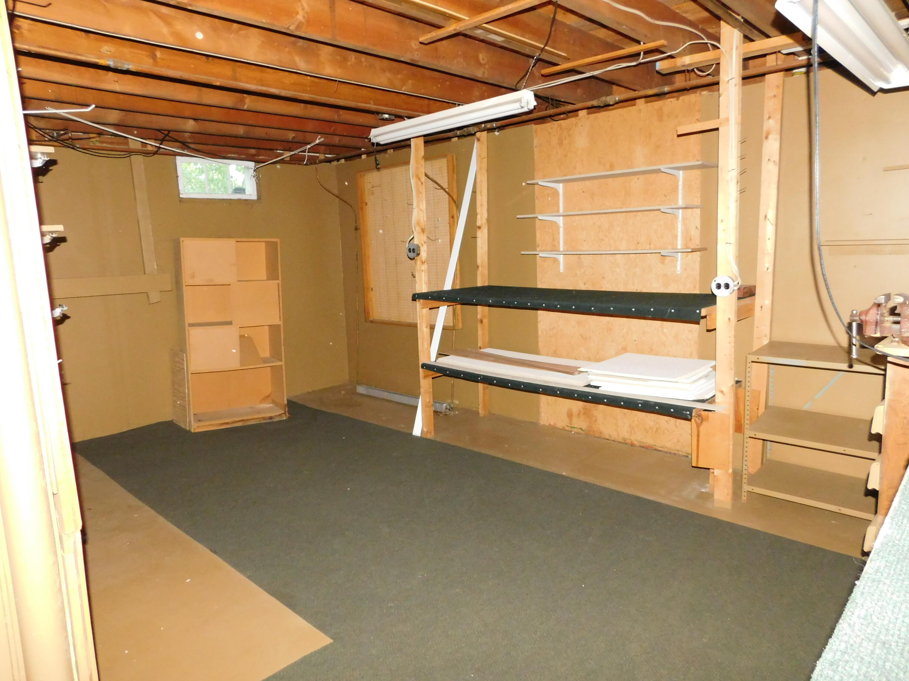 103 Bill Street Bangor, ME 04401 - Photo 37 of 42 DSCN9167