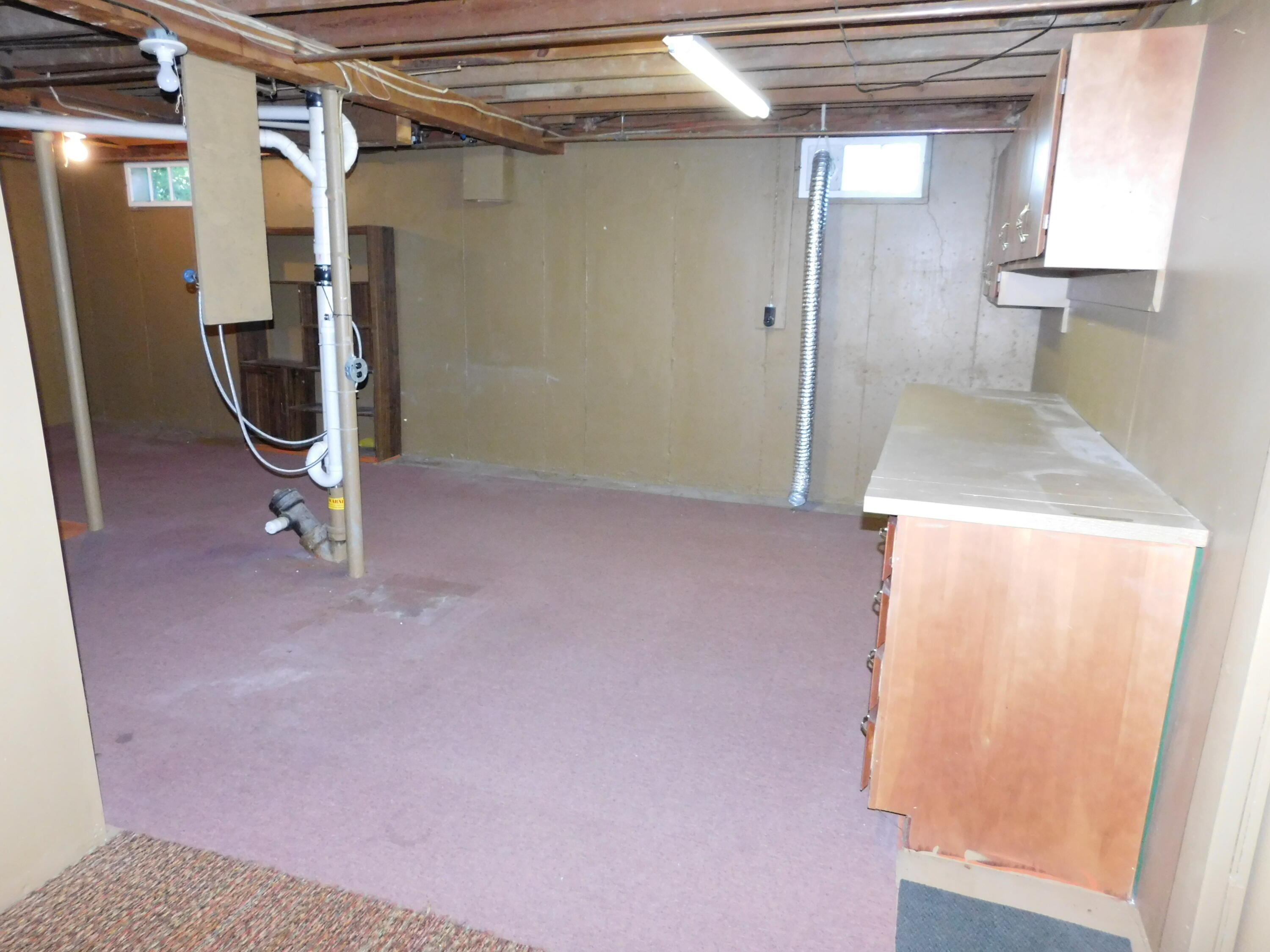 103 Bill Street Bangor, ME 04401 - Photo 39 of 42 DSCN9171