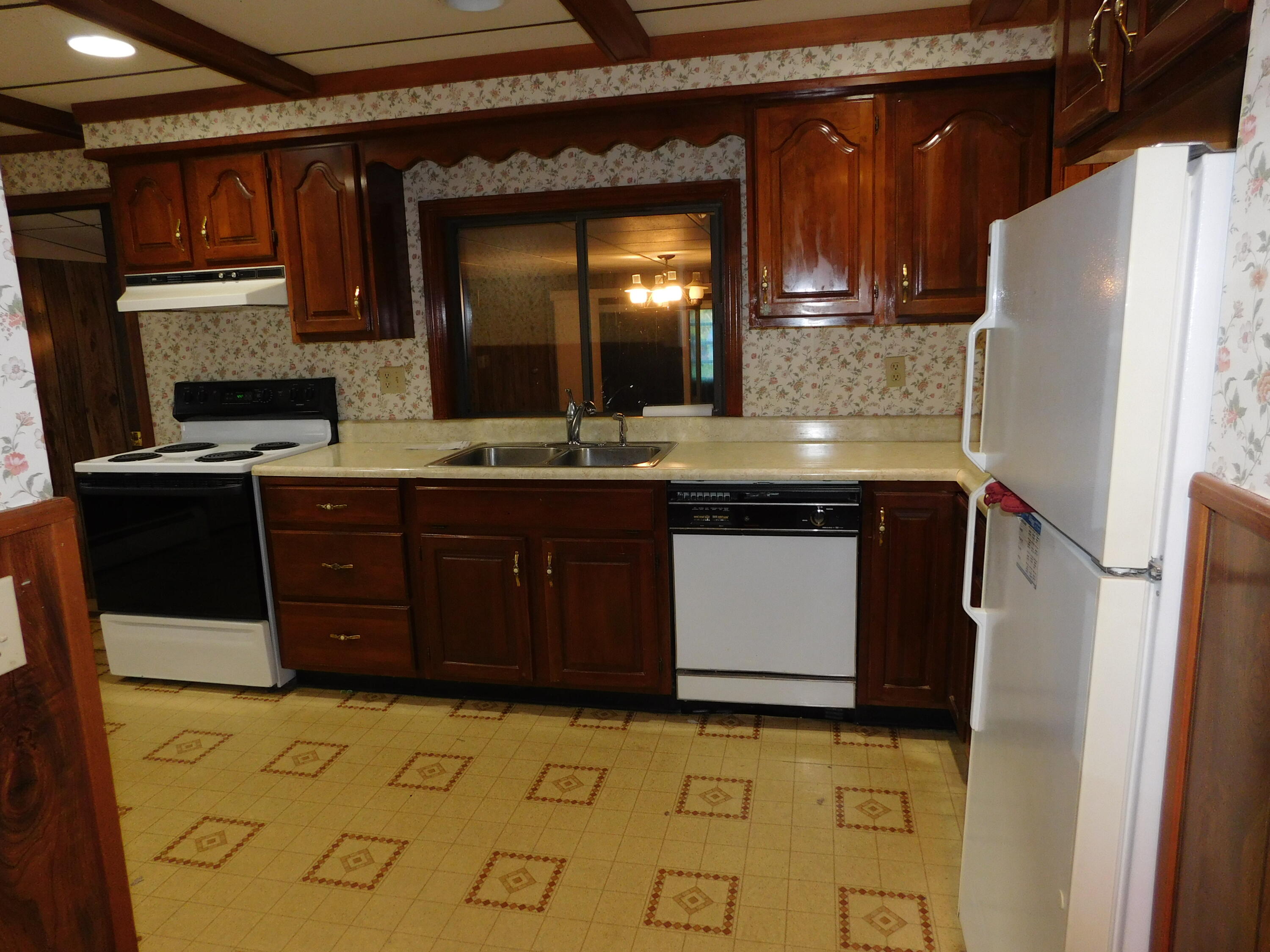 103 Bill Street Bangor, ME 04401 - Photo 9 of 42 DSCN9140