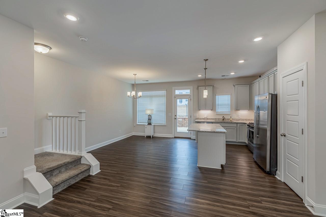 4 Camden Wds Trail Greenville, SC 29607 - Photo 6 of 37 Gallery Image 6