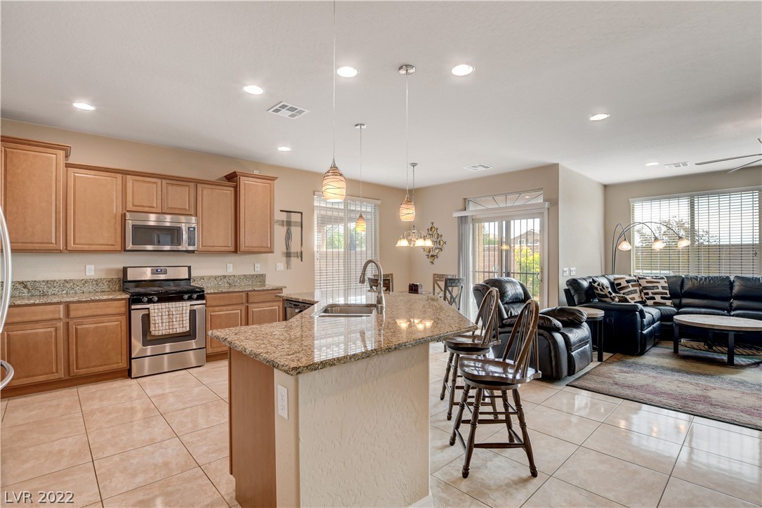 10318 Mopan Road Las Vegas, NV 89178 - Photo 5 of 42 Gallery Image 5