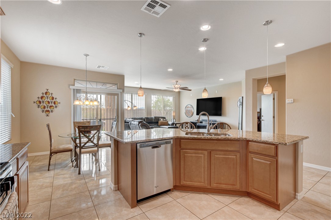 10318 Mopan Road Las Vegas, NV 89178 - Photo 7 of 42 Gallery Image 7