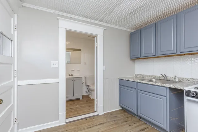 $1,750 | 39 Mead Street, Unit 2, Manchester, NH 03104