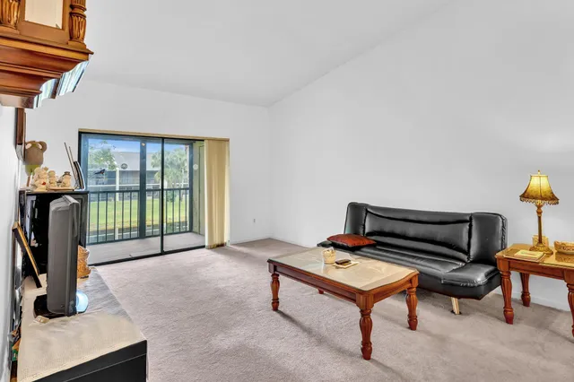 $159,000 | 3529 Englewood Drive, Unit 321, Lake Worth, FL 33467