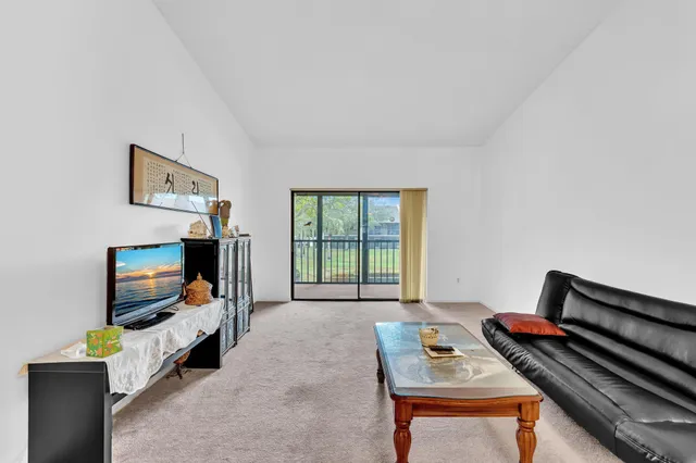 $159,000 | 3529 Englewood Drive, Unit 321, Lake Worth, FL 33467