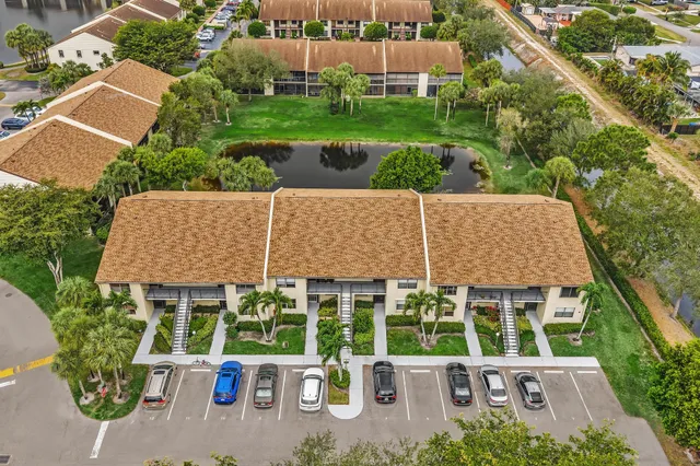 $159,000 | 3529 Englewood Drive, Unit 321, Lake Worth, FL 33467
