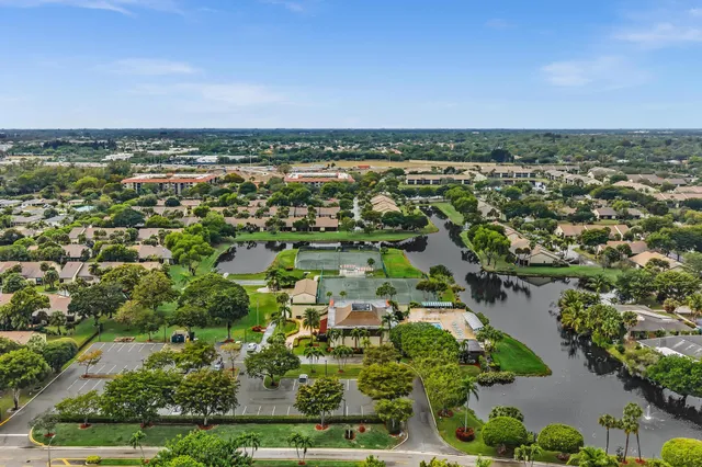 $159,000 | 3529 Englewood Drive, Unit 321, Lake Worth, FL 33467