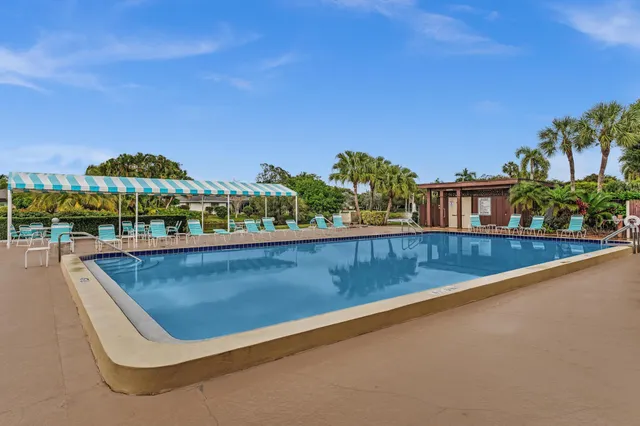 $159,000 | 3529 Englewood Drive, Unit 321, Lake Worth, FL 33467