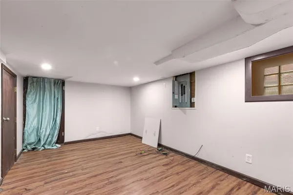 $130,000 | 4925 Schollmeyer Avenue, St. Louis, MO 63109