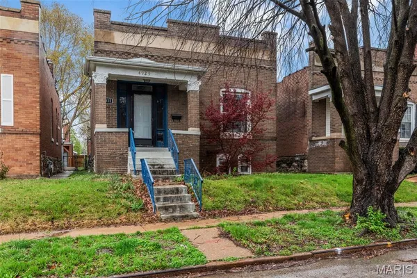 $130,000 | 4925 Schollmeyer Avenue, St. Louis, MO 63109