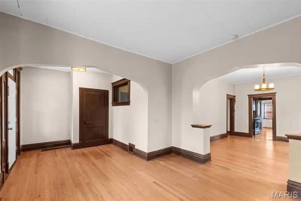 $130,000 | 4925 Schollmeyer Avenue, St. Louis, MO 63109