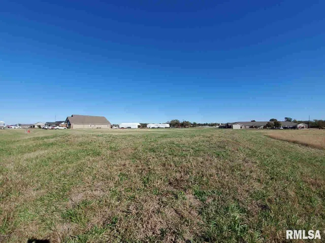 $180,000 | 972 South Commercial Street, Harrisburg, IL 62946